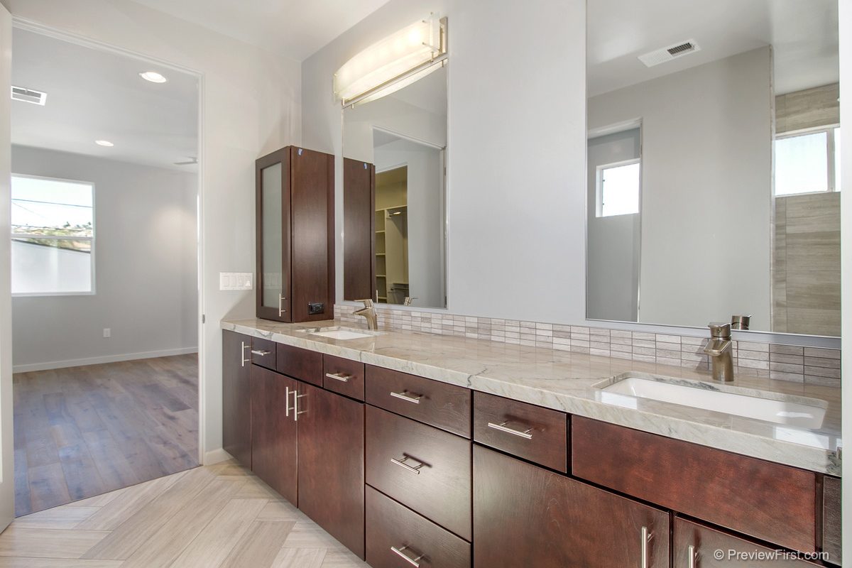 1030 Tourmaline Bathrooms