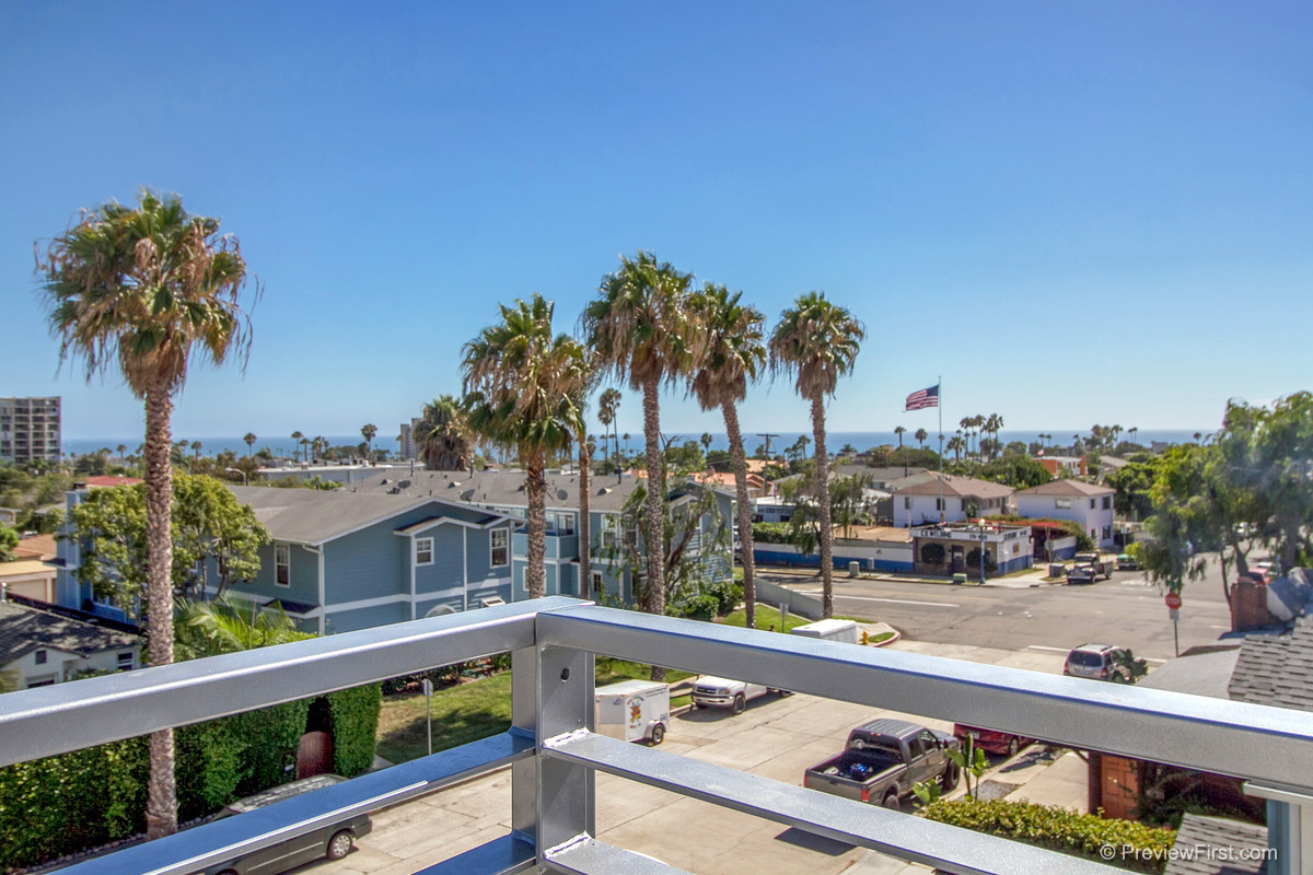 1030 Tourmaline Exterior Roofdeck View