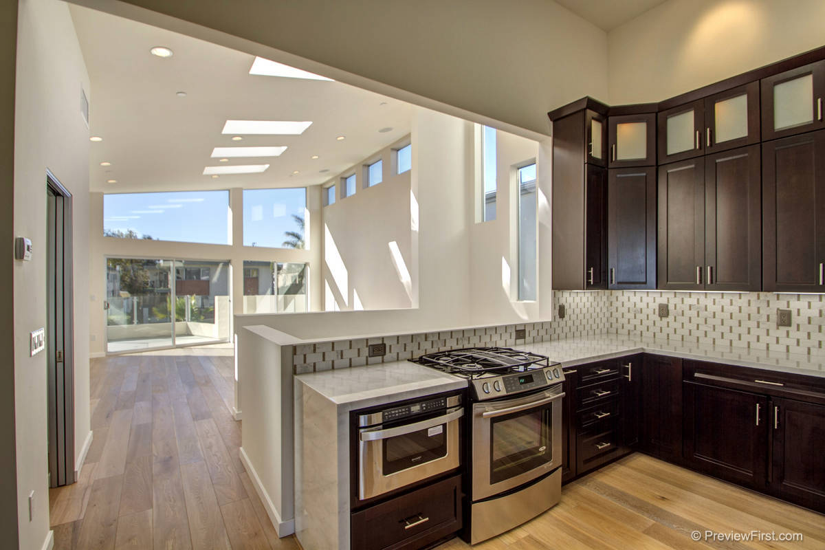 3811 Kendall Kitchen