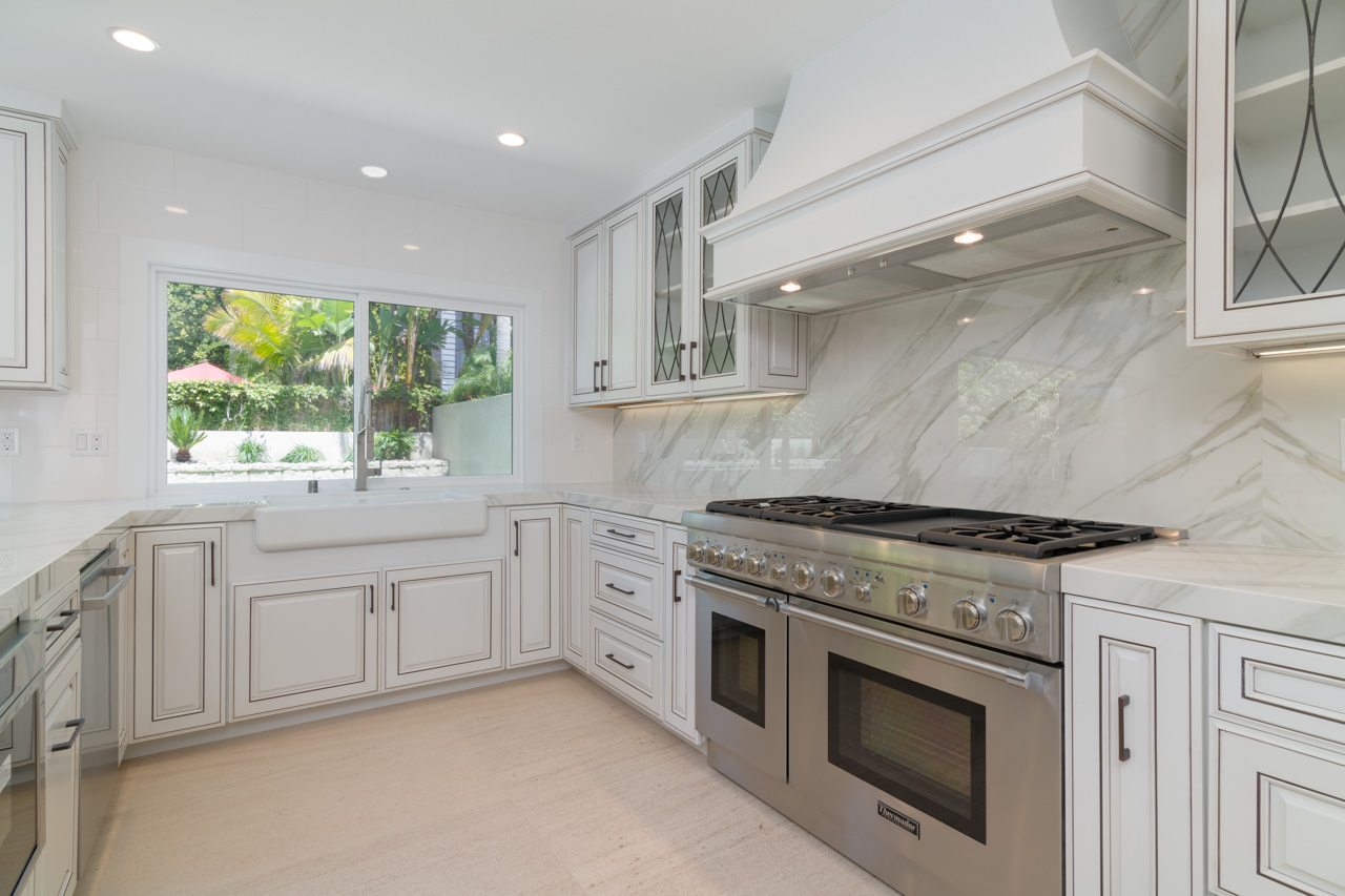 5445 Calumet Interior - Kitchen